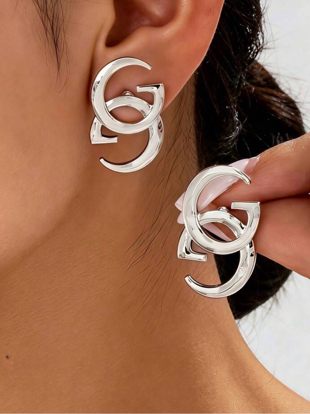 Silver Interlocking Circle Stud Earrings - Women Jewelry